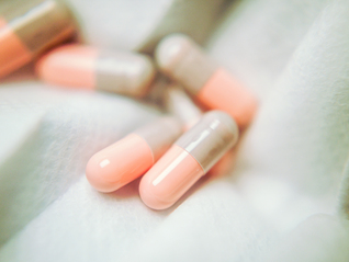 老牌抗生素被炒到千元一盒，儿科专家：抢购囤药不理性也没必要