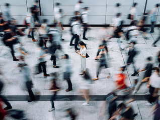 广东佛山南山镇公示“躺平休闲者”背后：地区GDP从高峰回落，招商引资未达预期