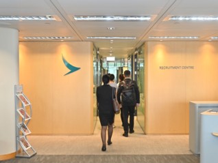 国泰航空持续扩大内地招聘规模，计划明年年底增至4000人