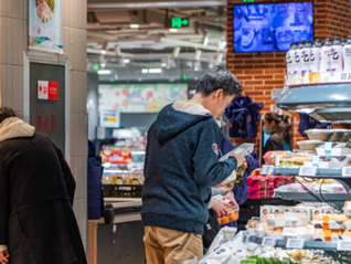 【评论】让大家体面花钱、放心消费，才是中国经济应有的未来