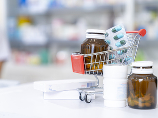 盘前机会前瞻|九部门重磅发布！促进药品零售行业高质量发展，这几家公司在药店连锁和和医药物流领域具有先发优势（附概念股）