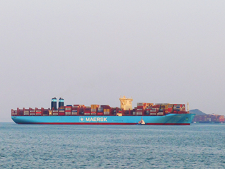 海运板块亏损显著，马士基在运价寒潮下加速布局“双子星网络”