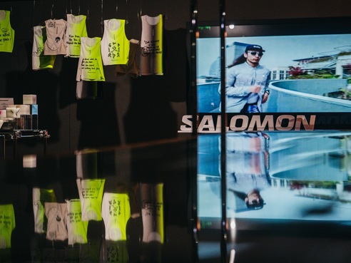 TUMI 2026 年春季色彩系列演绎“邂逅地中海”，Salomon萨洛蒙推出全球首个24小时跑者空间｜是日美好事物