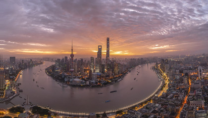 《2035，上海请回答》