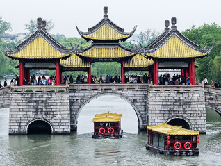 五年再增20万亿：服务业扩能提质如何干？