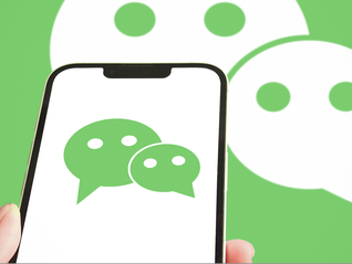 微信朋友圈改版：文字移至配图上方，新增“时间轴相册”入口