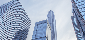 ETF甄选 | 三大指数涨跌不一，芯片、人工智能、卫星等ETF涨幅居前